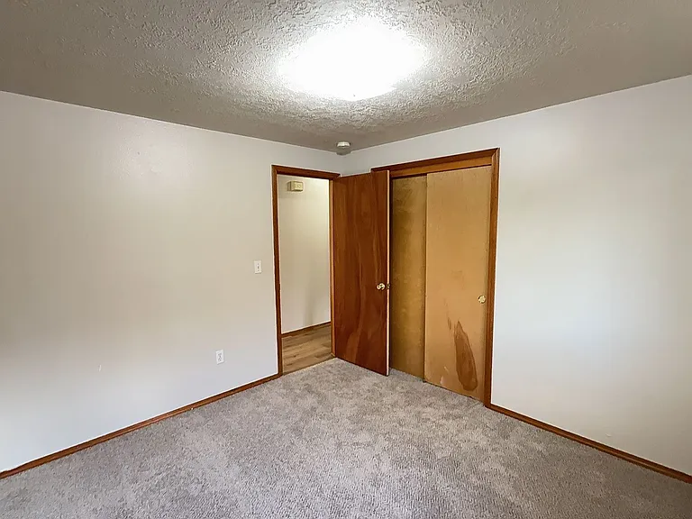 4449 Samantha Ct NE — Photo 10