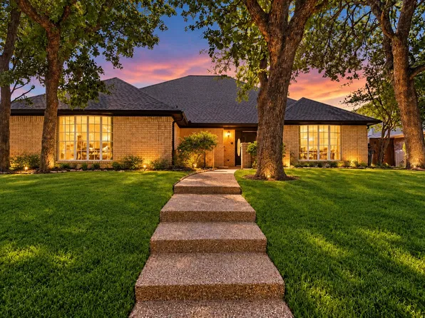 4504 Lake Park Dr, Arlington, TX 76016