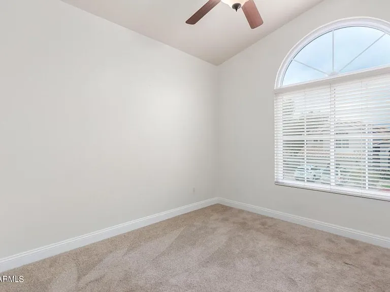 7217 W Crest Ln — Photo 23