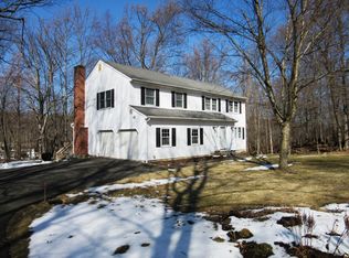 4 Sturdevant Dr, Danbury, CT 06811