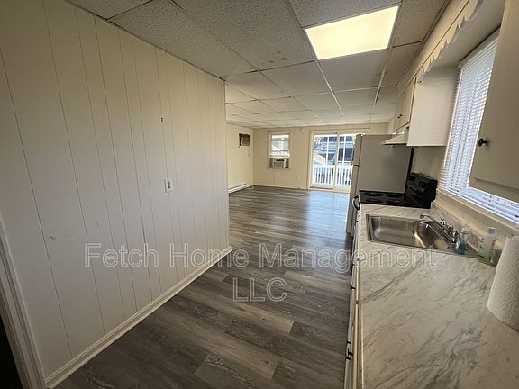 5th image of 636 E Lincoln Hwy #3R
