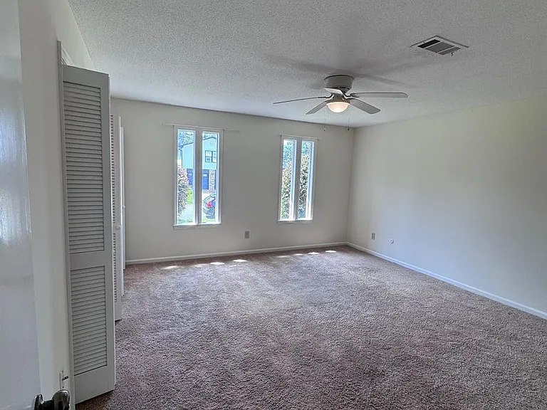 1115 Briar Creek Rd — Photo 42