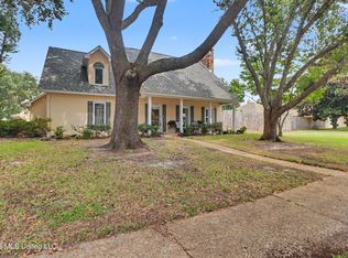 2382 Park Place Dr, Gulfport, MS 39507
