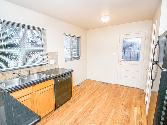 4th image of 3261 Saint Paul St