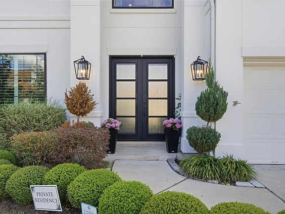 5th image of 2111 Camden Creek Ln