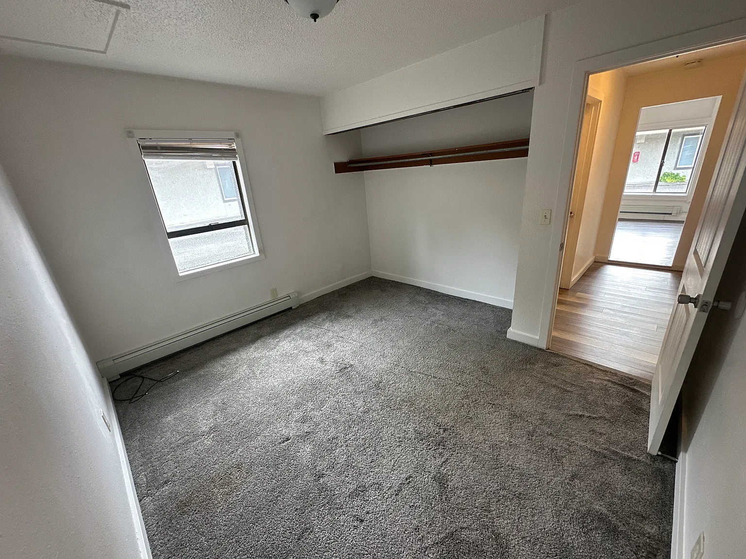 1 bed, 450 sqft, $1,275 — Photo 4