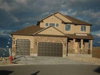 2nd image of 1496 Grandview Ct