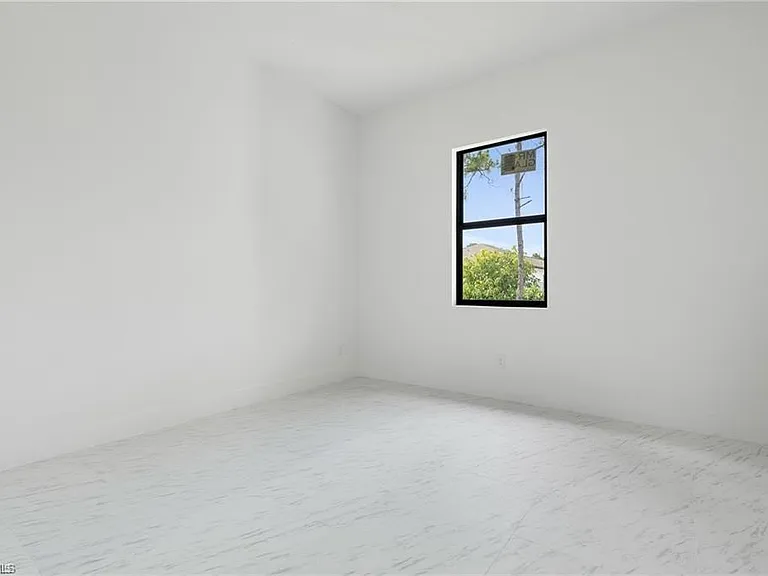 3175 Sunshine Blvd — Photo 14