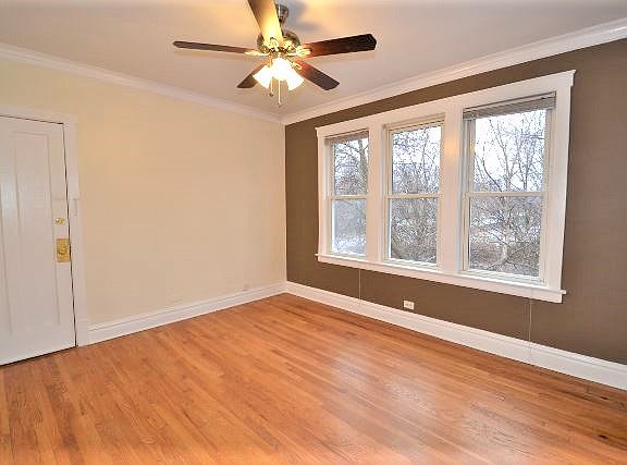 2nd image of 3538 W Grace St APT 2W