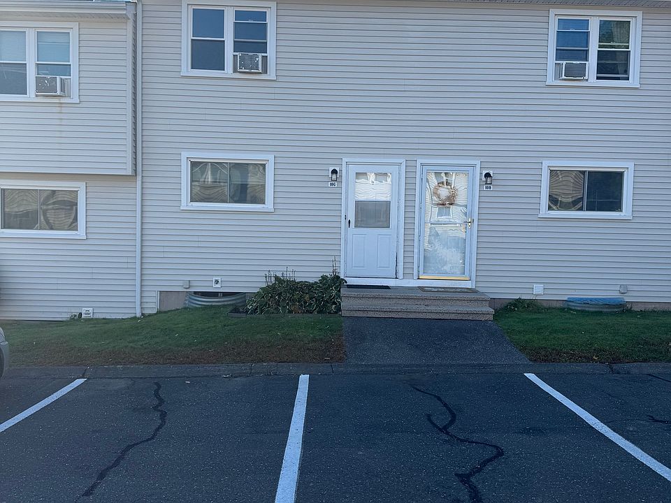 1st image of 1081 New Haven Rd APT 10G