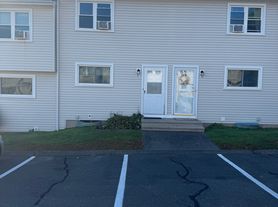1081 New Haven Rd, Naugatuck, CT