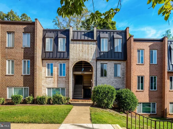 5049 7th Rd S APT 202, Arlington, VA 22204
