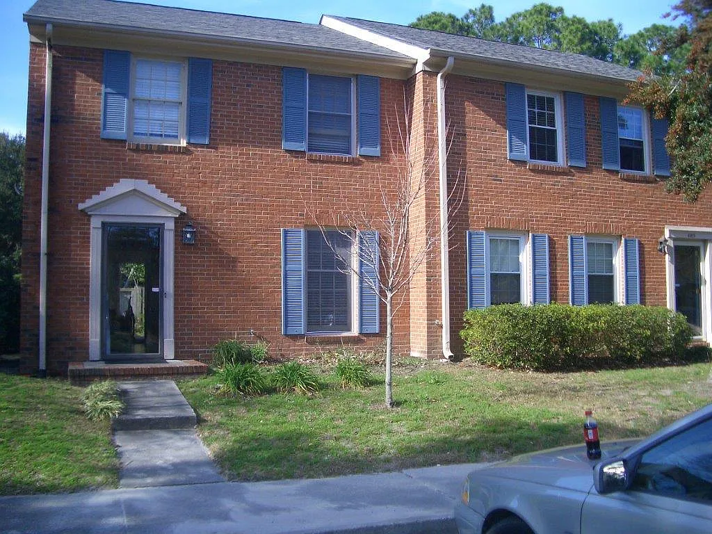 Building Photo - 4927 Seabrook Ct