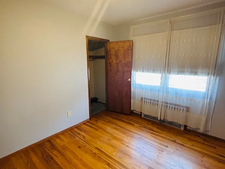 45 Nassau Ave — Photo 6
