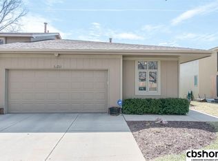 11711 Ruggles Cir, Omaha, NE 68164