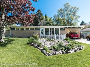 1311 Bayshore Dr, Haslett, MI 48840