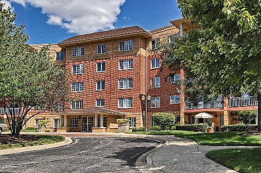 1st image of 730 Creekside Dr Unit 101