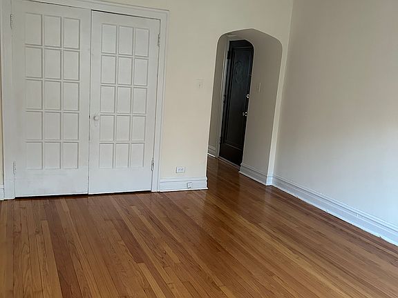 3rd image of 4967 N Whipple St #3E
