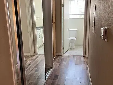 555 E Olive Ave — Photo 14
