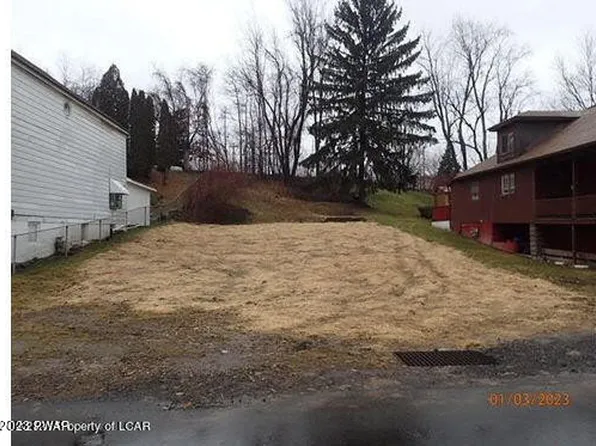 425 1st St, Archbald, PA 18403