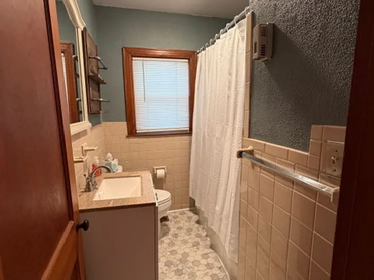 1330 Highland Ave NW — Photo 5
