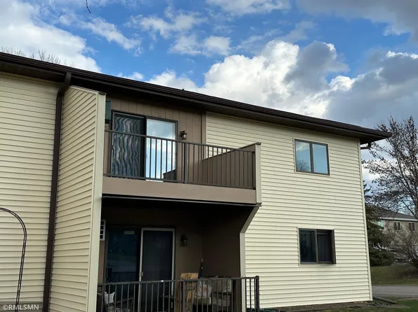 3125 Cory Ln APT 202, Hastings, MN 55033