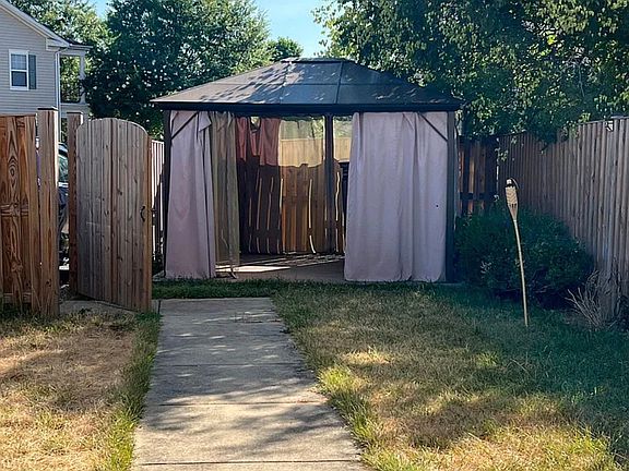 2nd image of 4004 Cole Blvd SE #B