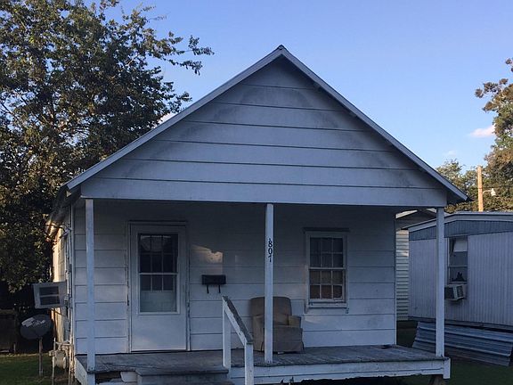 3rd image of 600 N Bailey St