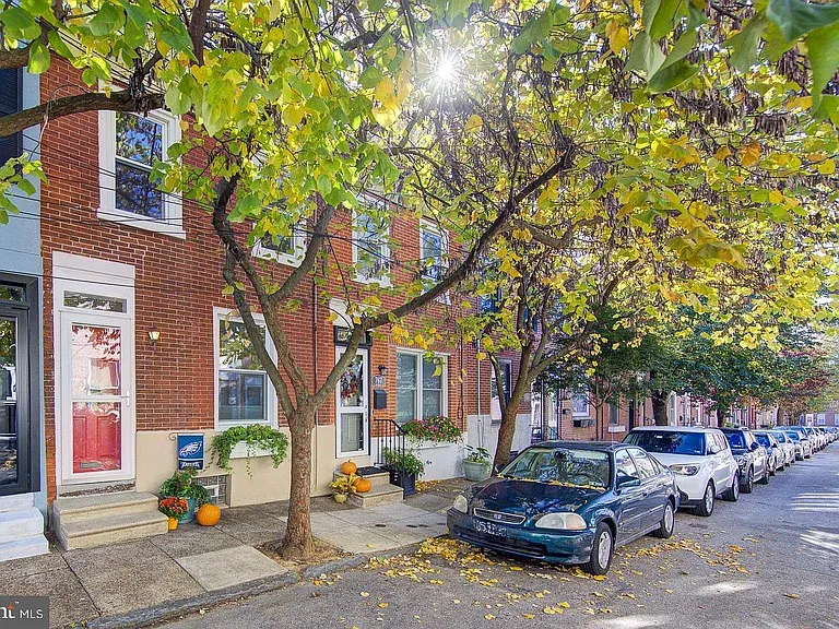 769 N Bucknell St — Photo 2
