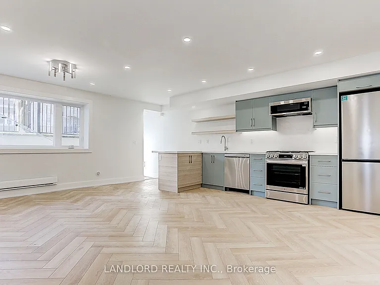 71 Livingstone Ave #LOWER — Photo 12