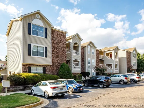 2705 Preston Woods Ln APT 9, Fayetteville, NC 28304