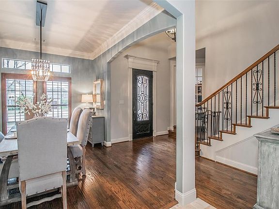 3rd image of 1229 Verona Way