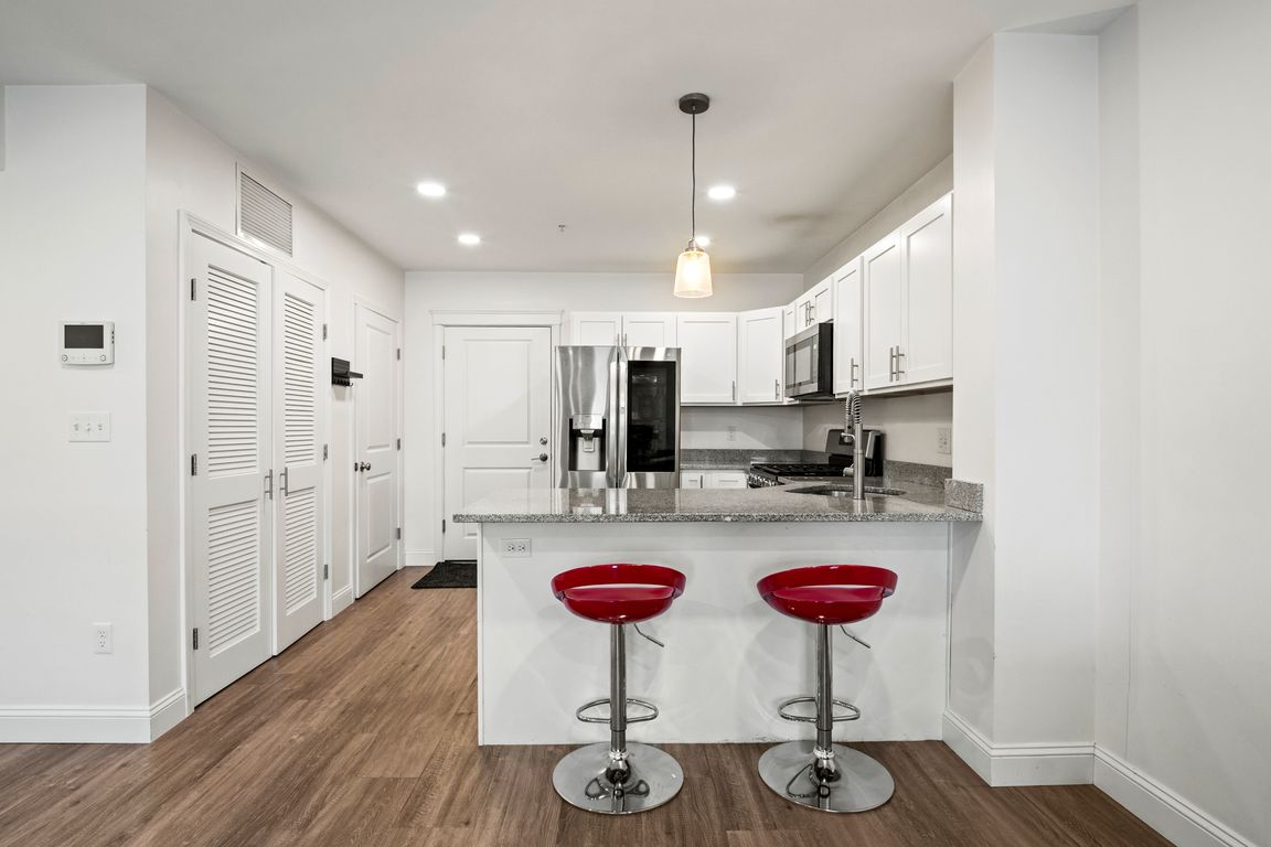 next background image