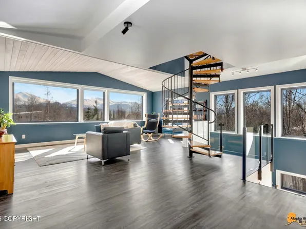 11000 Navrot Cir, Anchorage, AK 99516