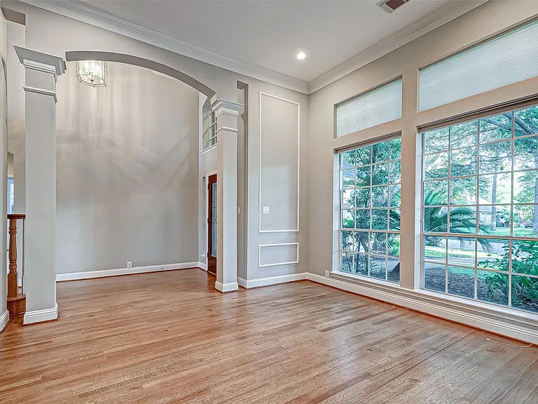 24118 Bay Hill Blvd — Photo 2