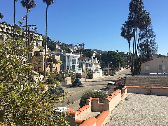 2nd image of 902 Poli St APT 301