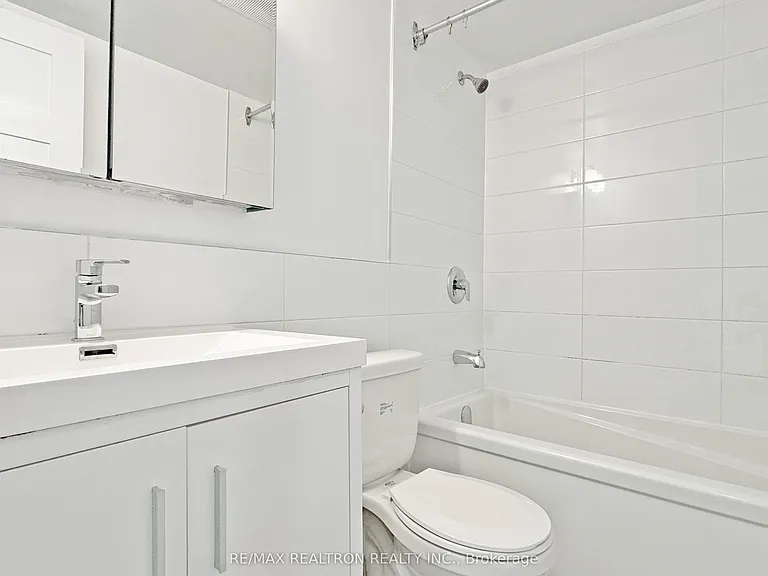 1500 Bathurst St #1009 — Photo 6