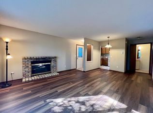 5473 E Brenner Pass NE, Fridley, MN 55432