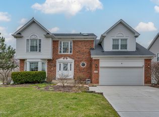 5280 Landers Dr, Hoffman Estates, IL 60192