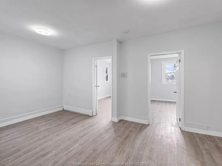 900 Ottawa St #10 — Photo 6