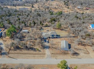 7901 Eagle Wood Dr, Oklahoma City, OK 73150