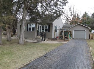 33609 S Lakeshore Dr, Burlington, WI