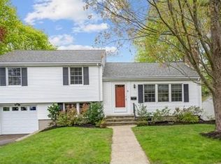 11 Glover Rd, Needham, MA 02494