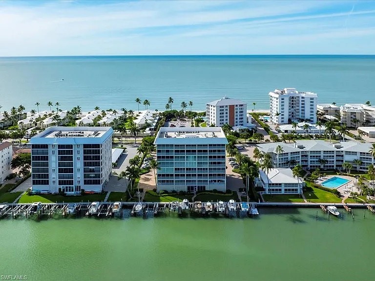 2750 Gulf Shore Blvd N #602 — Photo 43