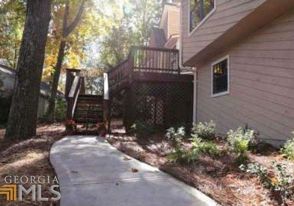 3rd image of 2859 Forest Wood Dr NE