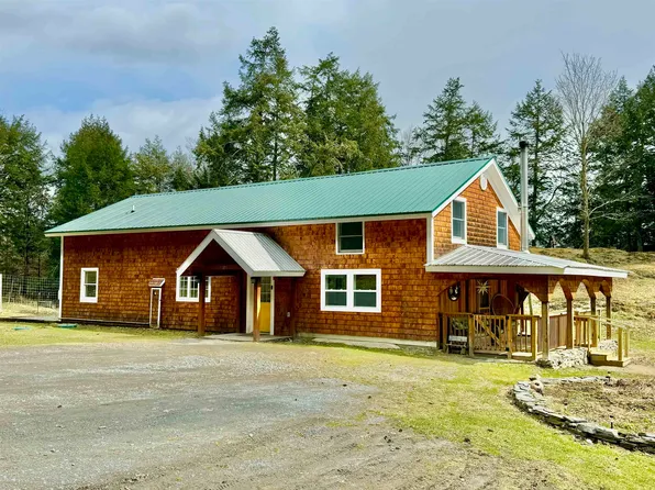 299 Brackett Road, Fairlee, VT 05045