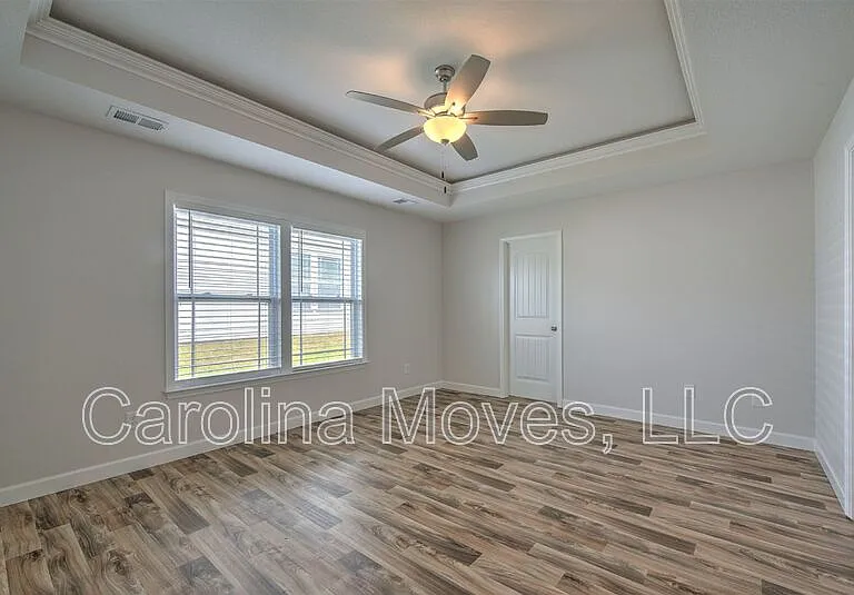 1303 Lindale Pl — Photo 17