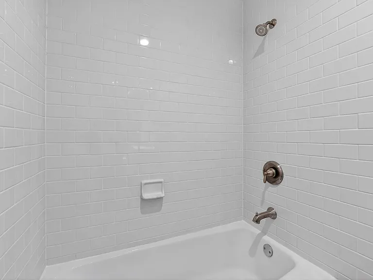 48 W Broadway #1106N — Photo 13