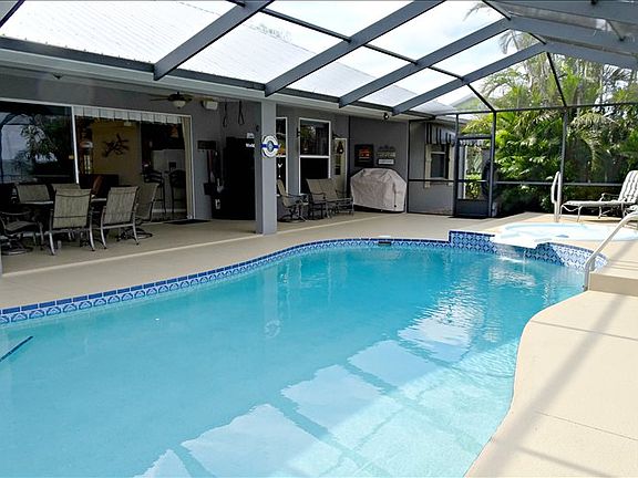 5th image of 110 Lakefront Ct NE