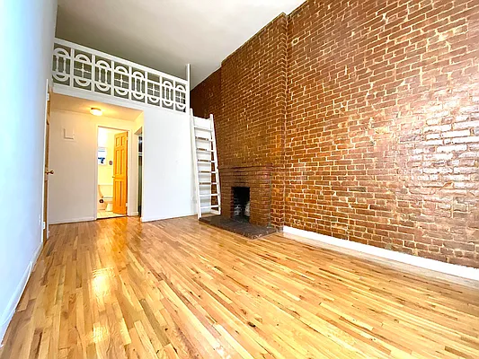 Rented by Oxford Property Group | media 2